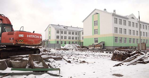 Строительство новой школы в Котласе снова вызывает тревогу