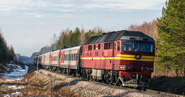 На весенних каникулах из Архангельска и Котласа отправятся дополнительные поезда в Москву и Питер
