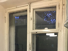 Житель Верхнетоемского района под видом мнимой установки пластиковых окон похищал денежные средства граждан
