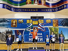 Теннисисты Архангельской области завоевали девять медалей и право выступить на Первенстве России