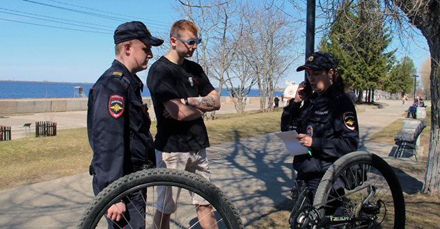 В Архангельске сотрудники полиции провели профилактический рейд