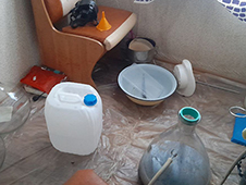 Архангельские полицейские обнаружили нарколабораторию в квартире дома на острове Кего