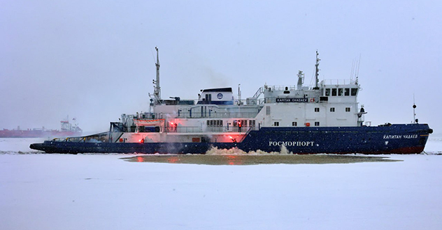 На набережной Северной Двины в Архангельске прошли аварийно-спасательные учения
