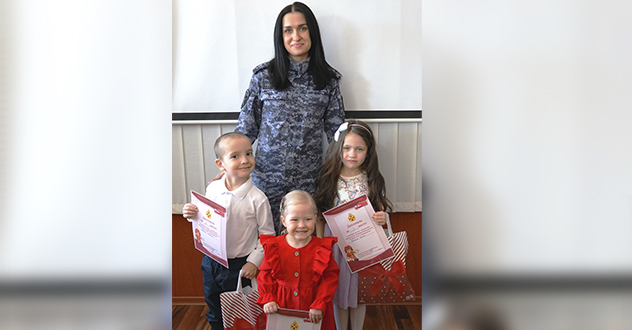 Росгвардия наградила участников конкурса детского рисунка
