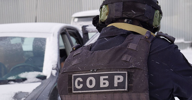 В Архангельске при силовой поддержке СОБР Росгвардии задержаны подозреваемые в наркопреступлении